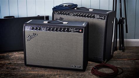 fender twin amp vs reverb.